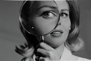 woman-with-magnifying-glass